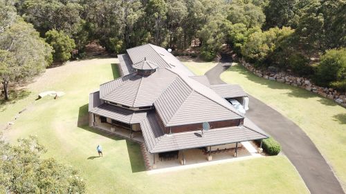 Lake Side Lodge